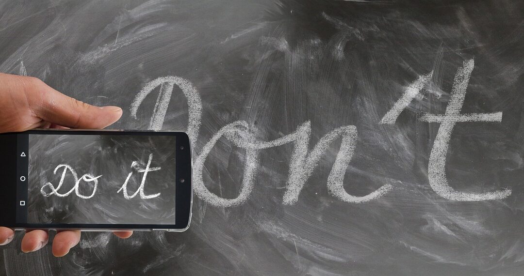 Come parlare con un familiare che ha un problema di gioco d’azzardo: 3 consigli pratici